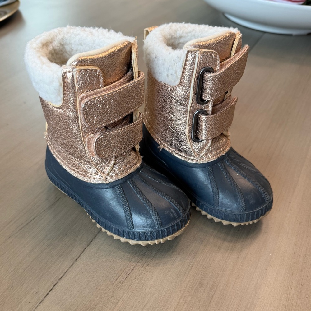 GAP thinsulate glitter duck boots 5/6c